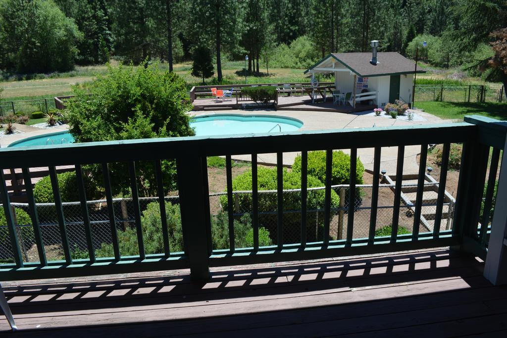 Pioneer Inn & Suites Volcano Kültér fotó