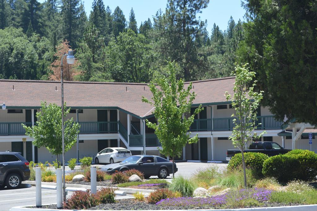Pioneer Inn & Suites Volcano Kültér fotó