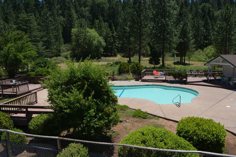 Pioneer Inn & Suites Volcano Kültér fotó