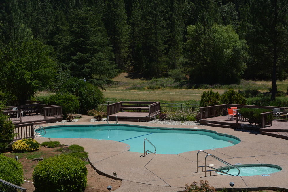 Pioneer Inn & Suites Volcano Kültér fotó