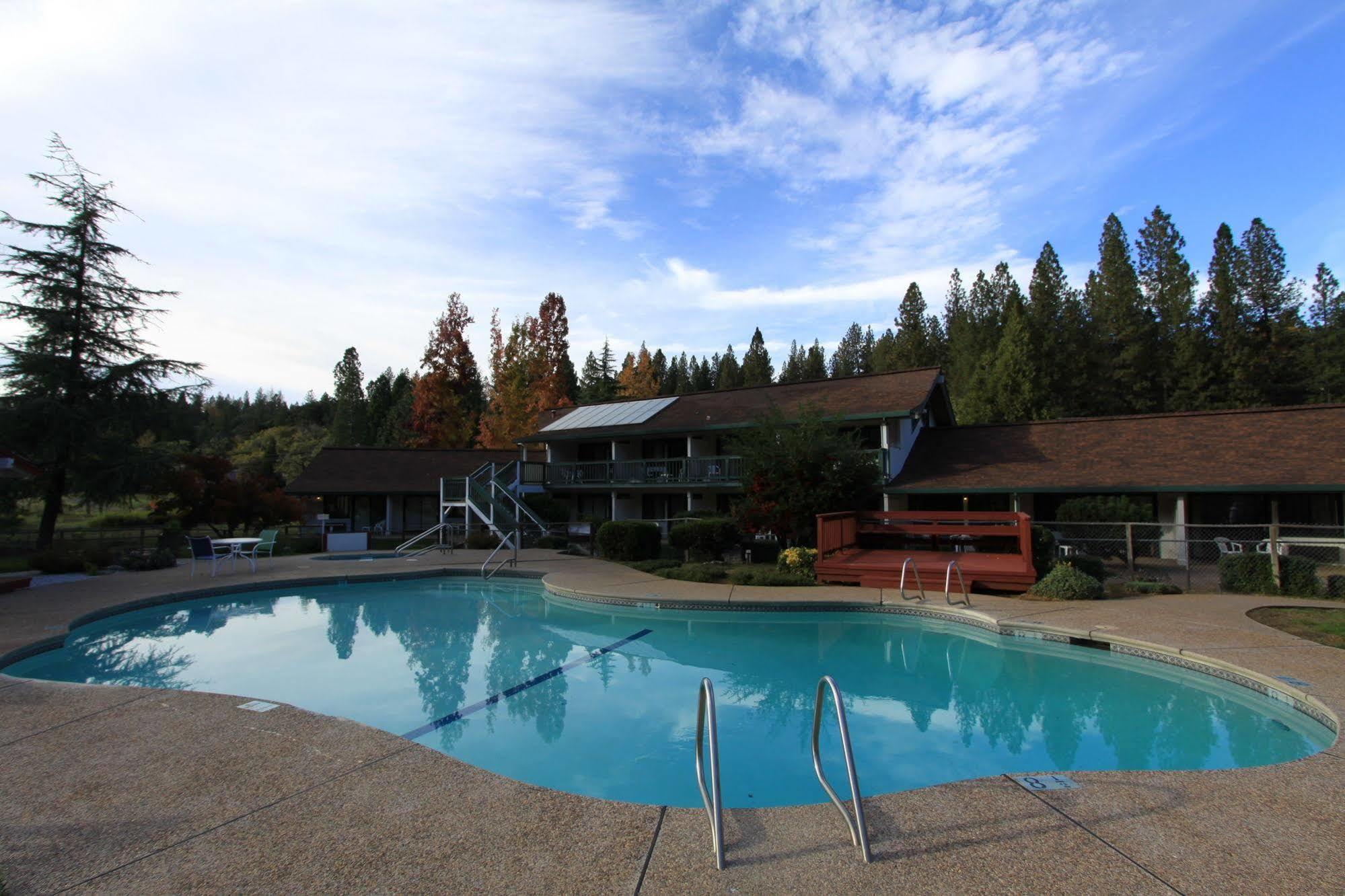 Pioneer Inn & Suites Volcano Kültér fotó