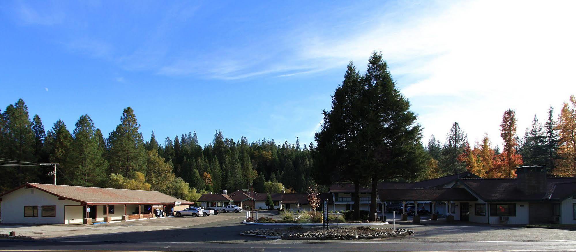 Pioneer Inn & Suites Volcano Kültér fotó